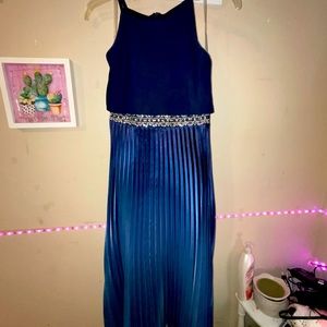 Very nice dress child’s size 14